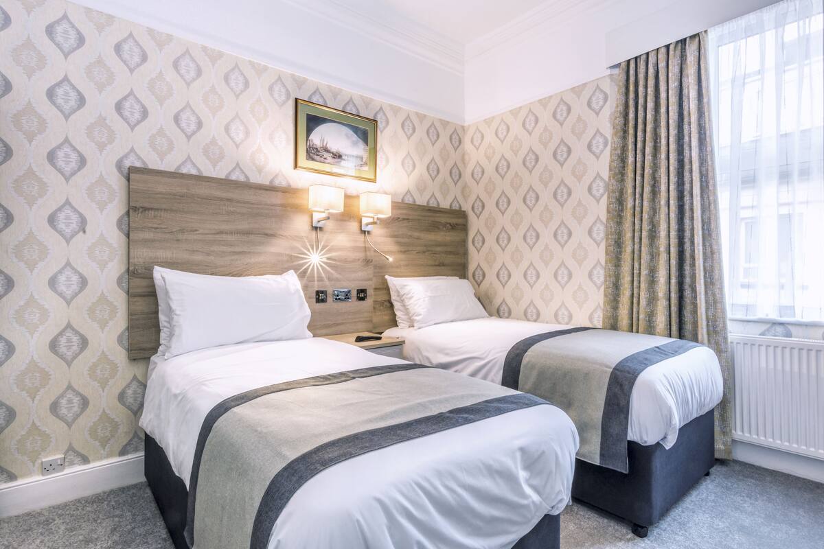 Superior Twin Room | Premium bedding, desk, blackout drapes, soundproofing