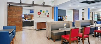 Holiday Inn Express Hotel & Suites Culpeper by IHG
