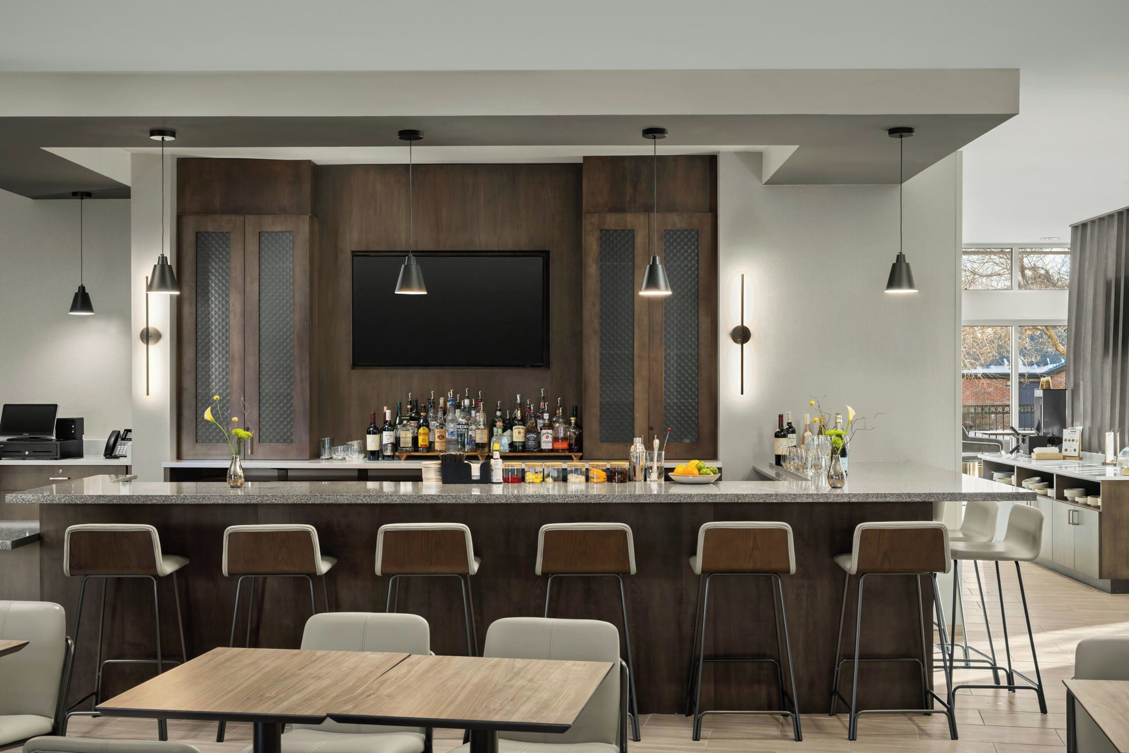 Lobby-lounge