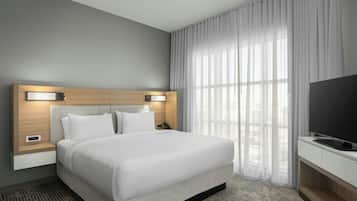 Suite, 1 Schlafzimmer | Hochwertige Bettwaren, Pillowtop-Betten, Schreibtisch
