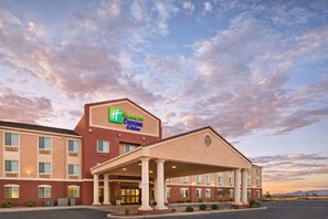 Exterior - Holiday Inn Express & Suites Willcox by IHG (Willcox)