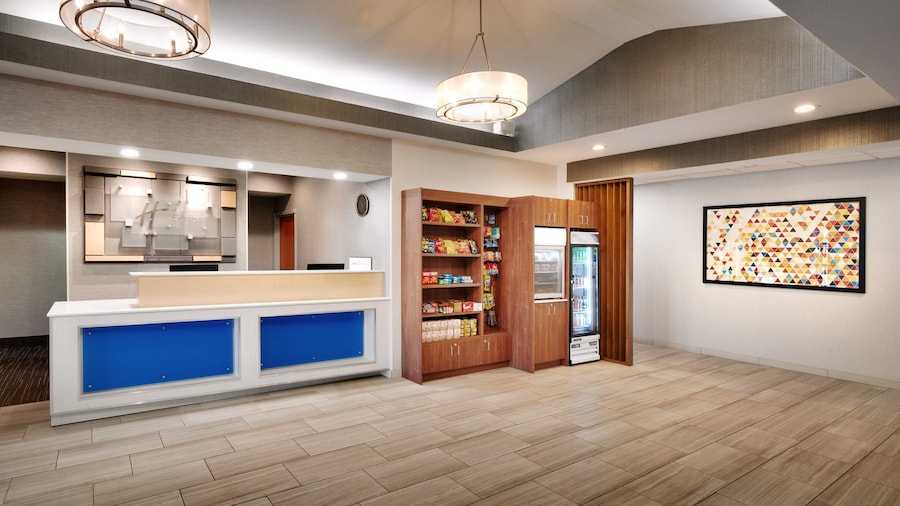 Holiday Inn Express Mitchell by IHG