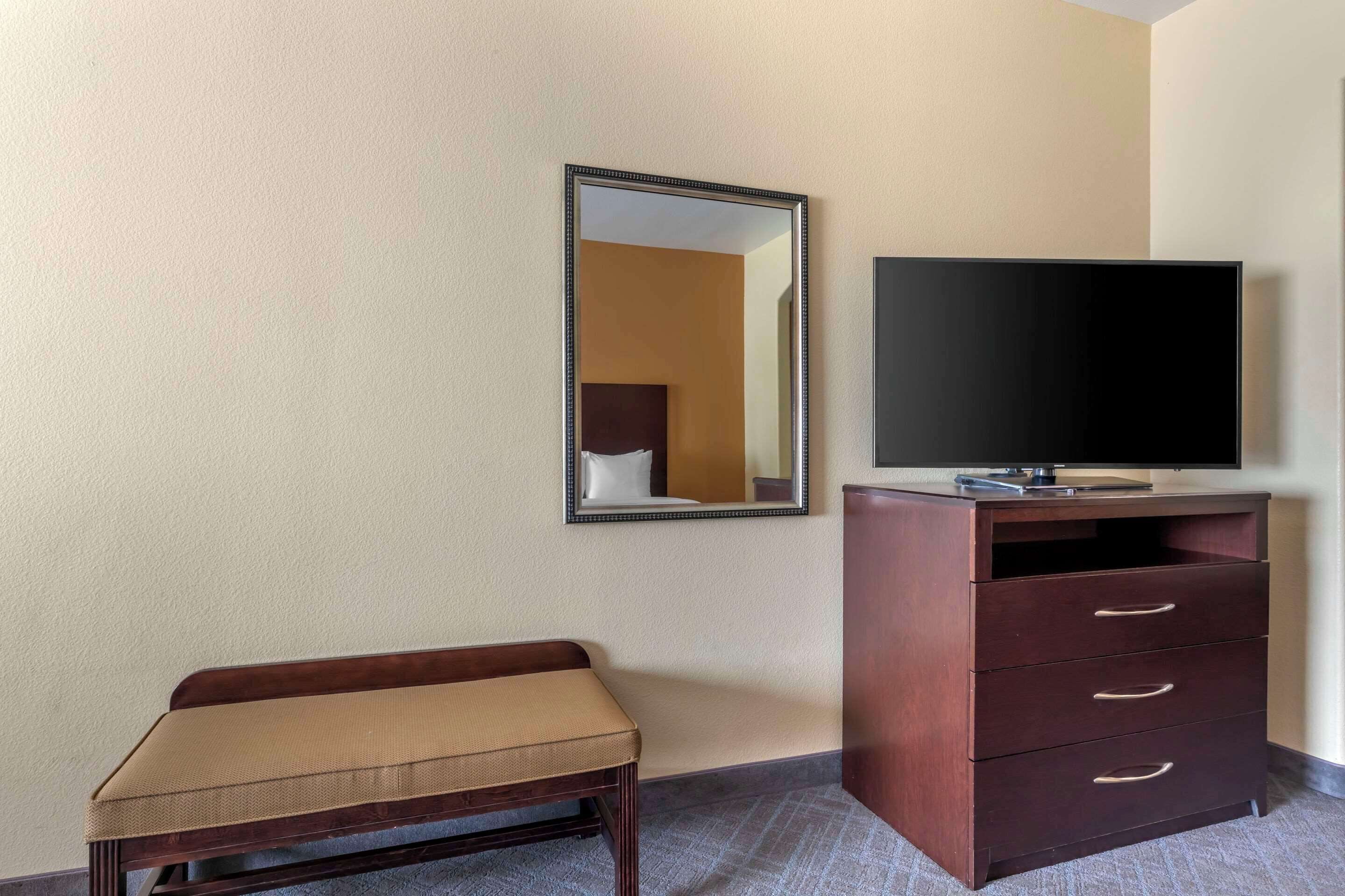 suite, multiple beds, accessible, non smoking | desk, laptop workspace, iron/ironing board, free wifi