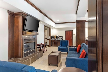 Lobby. Comfort Inn & Suites Mexia