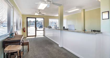 Rodeway Inn And Suites