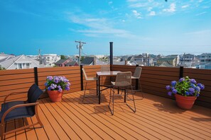 Rooftop terrace -  The Boulevard Hotel (Beach Haven)
