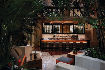 6 bars/lounges at MGM Tower at Borgata