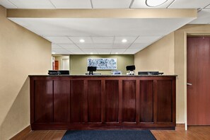 Lobby - Sleep Inn & Suites Near Joint Base Andrews - Washington Area (Upper Marlboro)