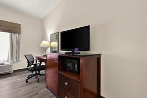 Desk, laptop workspace, blackout drapes, iron/ironing board - Sleep Inn & Suites Near Joint Base Andrews - Washington Area (Upper Marlboro)