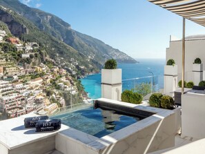 Suite (08 HVF Master) | Vue de la chambre