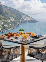 Desayuno continental incluido todos los días 