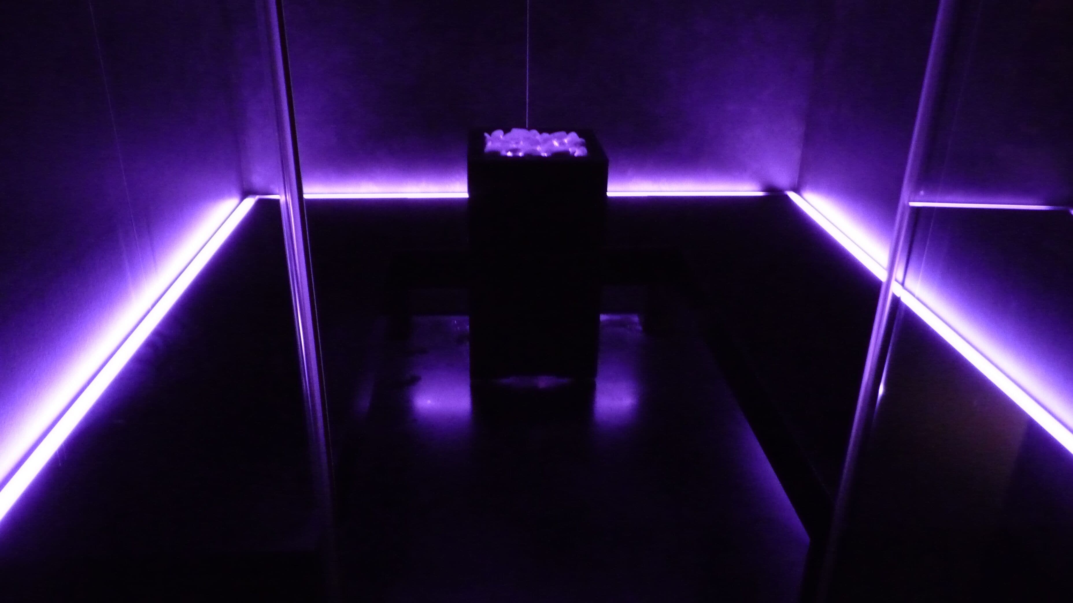 sauna, hot tub, steam room