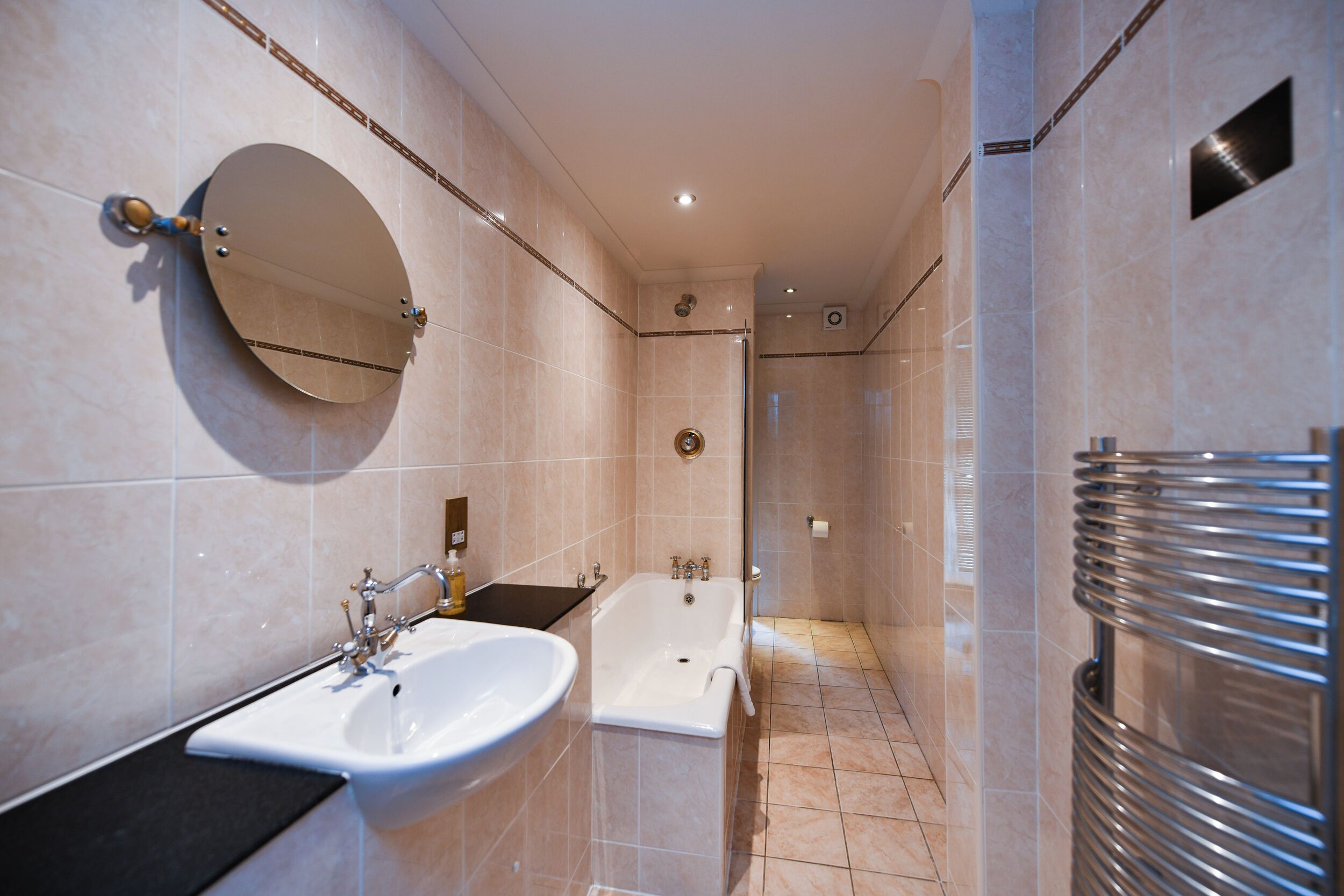 character double room | bathroom | combined shower/bathtub, hair dryer, towels
