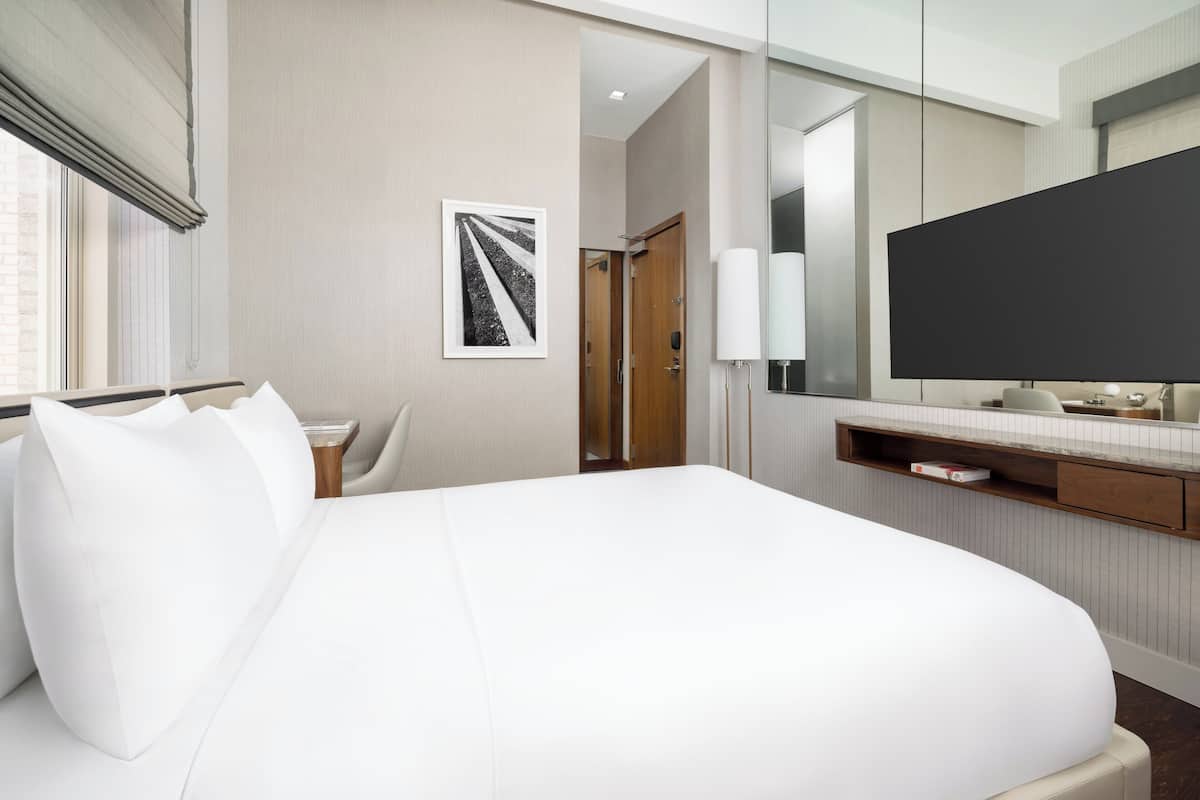 Quarto (Demi Joule) | 1 quarto, roupas de cama premium, edredons de pluma