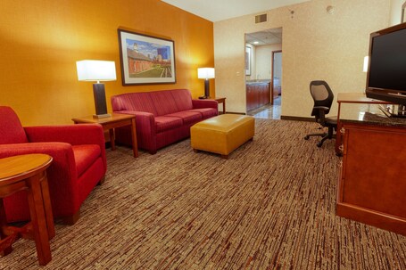 Drury Inn Suites Indianapolis Northeast - Image 33