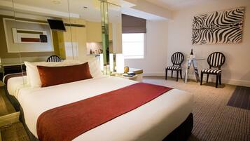 Studio Deluxe | Literie de qualité supérieure, bureau, chambres insonorisées