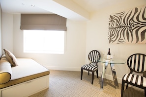 Studio Deluxe | 2 bedrooms, premium bedding, desk, soundproofing