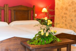 Premium bedding, down duvets, Select Comfort beds, minibar - Rural Son Jorda (Sencelles)