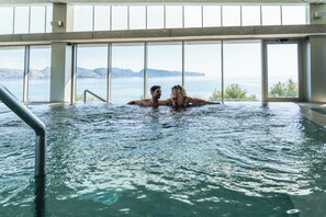 Espace de soins pour les couples, sauna, bain à remous, hammam, hammam