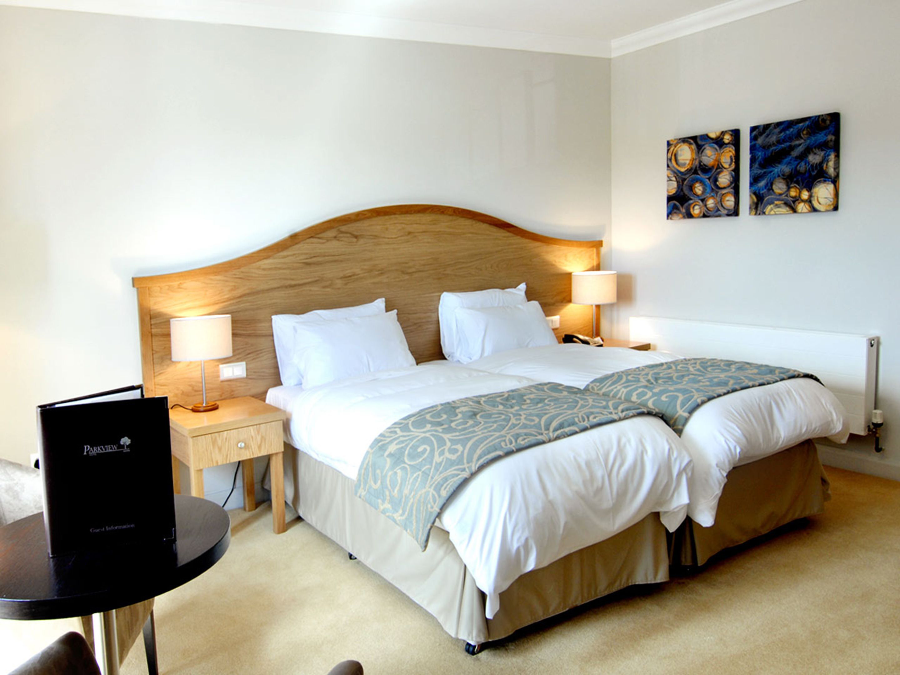 family room | in-room safe, desk, laptop workspace, blackout curtains