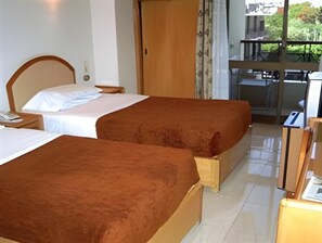 Minibar - Royal House (Luxor)