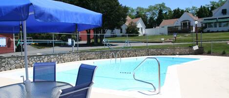 Outdoor pool, pool loungers