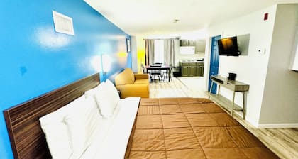 Blue Spruce Motel & Townhouses