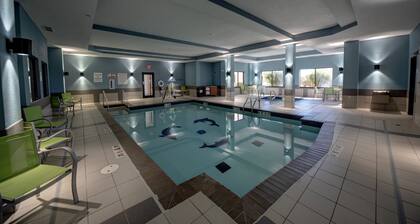 Holiday Inn Express & Suites Oklahoma City West-Yukon by IHG