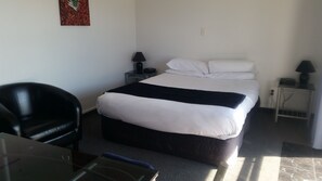 2 Bedroom Suite | Free WiFi - Fairmont Motor Lodge (Hastings)