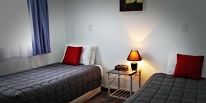Room - Fairmont Motor Lodge (Hastings)
