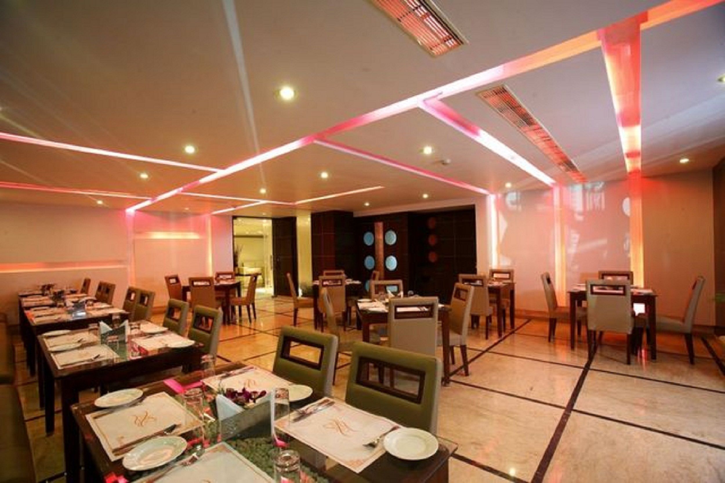 breakfast, lunch and dinner served