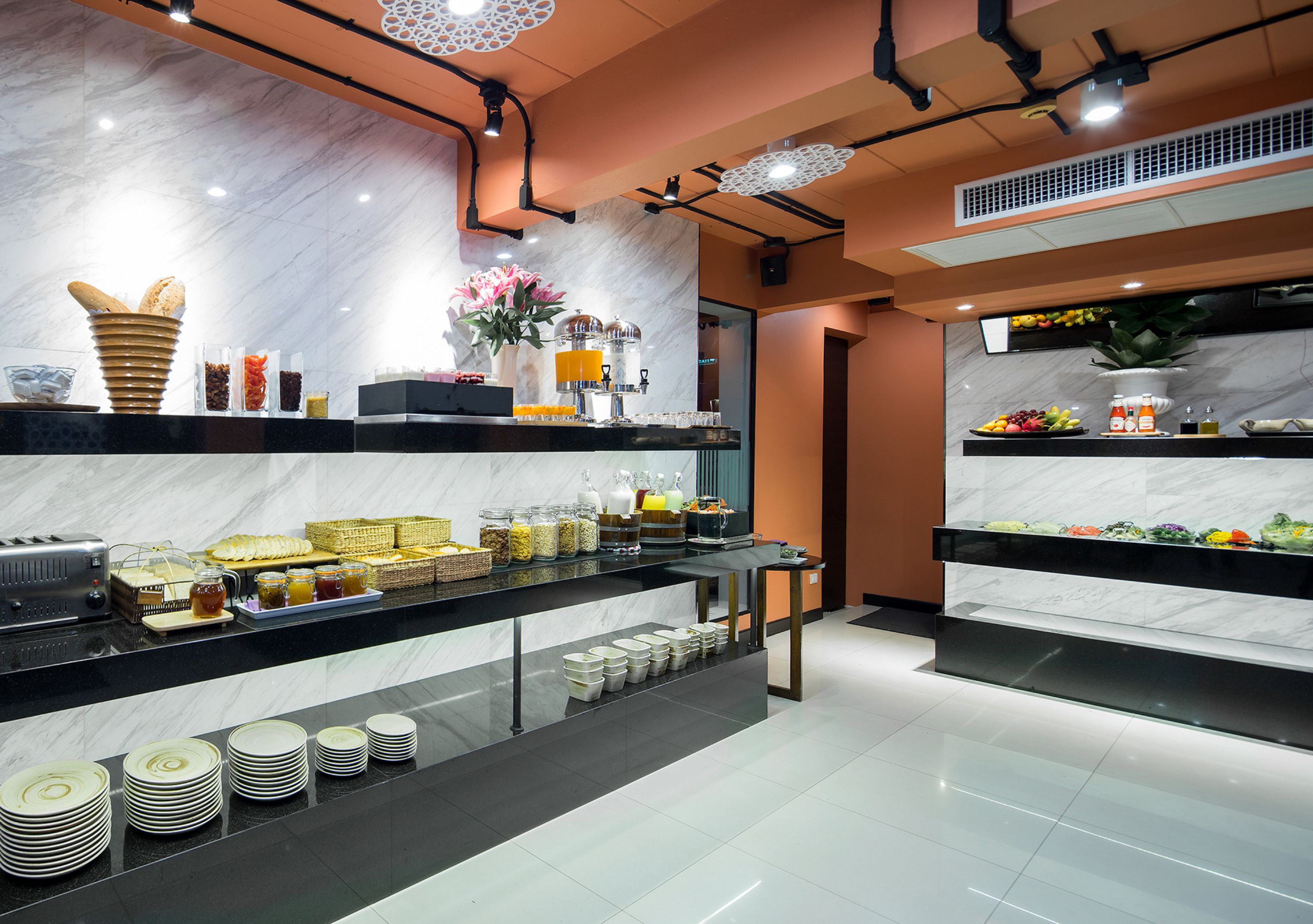 daily buffet breakfast (thb 350 per person)