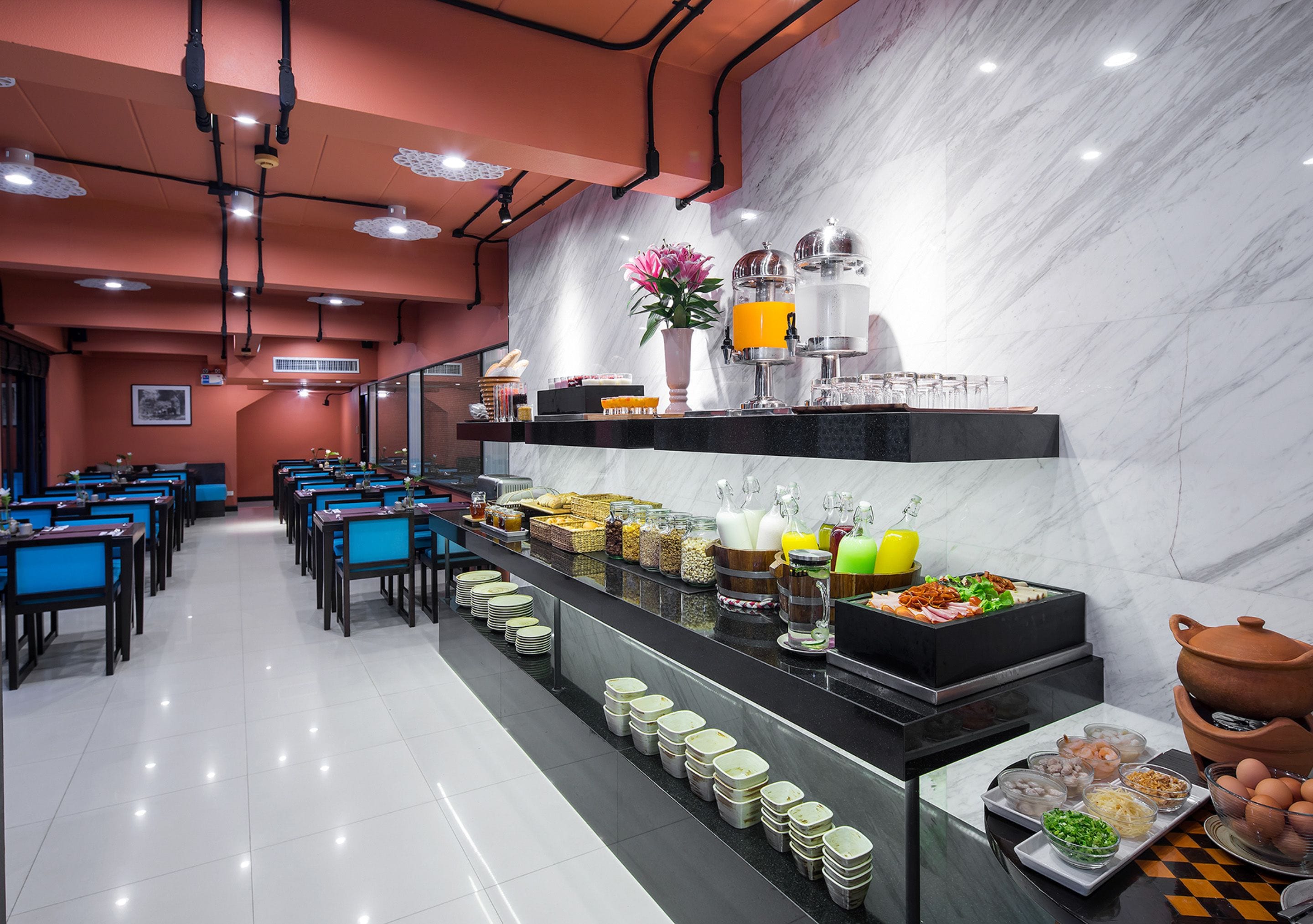 Daily buffet breakfast (THB 350 per person)