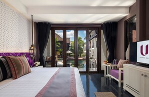 Superior Pool Access | Minibar, in-room safe, individually decorated, desk - U Chiang Mai (Chiang Mai)