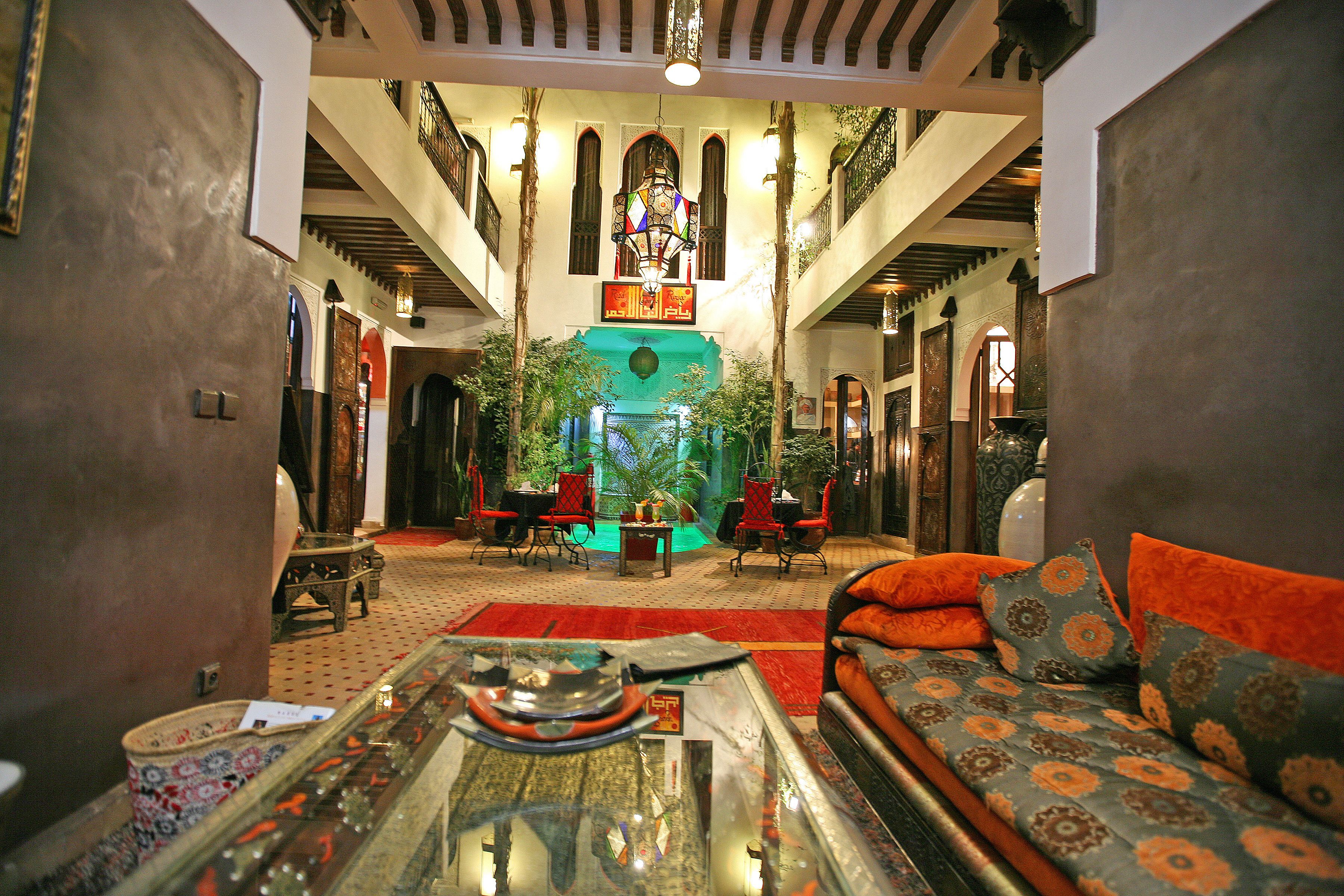 Indoor pool, sun loungers