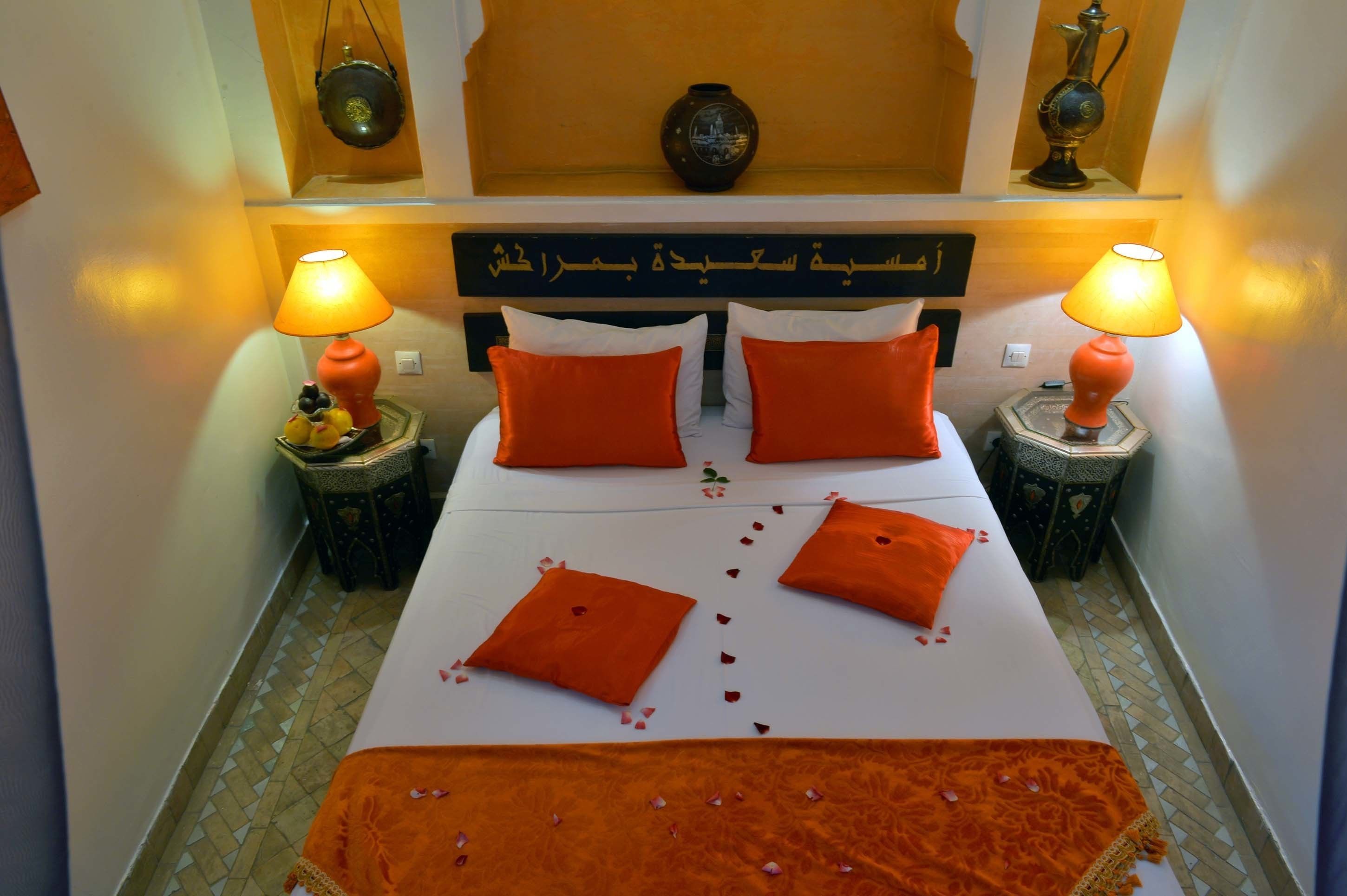 0b | Pillowtop beds, in-room safe, individually decorated, iron/ironing board