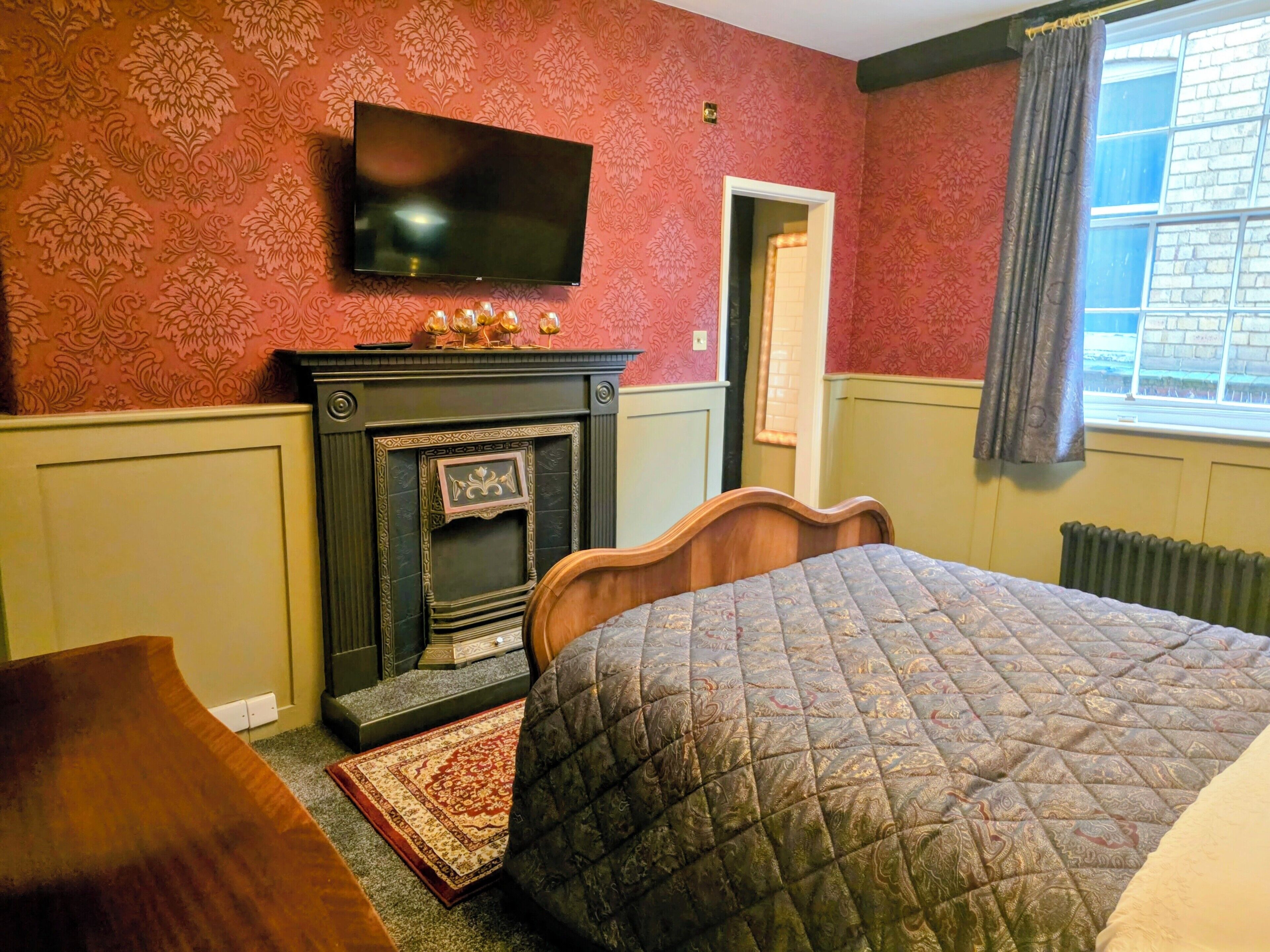 슈피리어 더블룸 | 책상, 다리미/다리미판, 무료 WiFi, 침대 시트