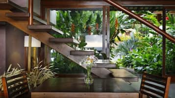 Entrada interior