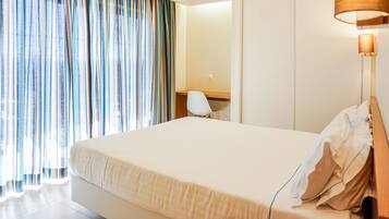 In-room safe, desk, laptop workspace, blackout drapes