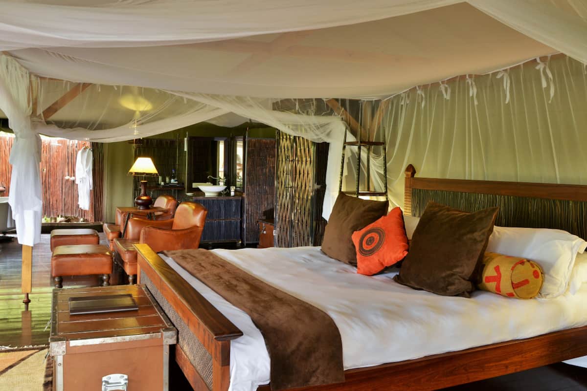 camp shonga  | minibar, soundproofing