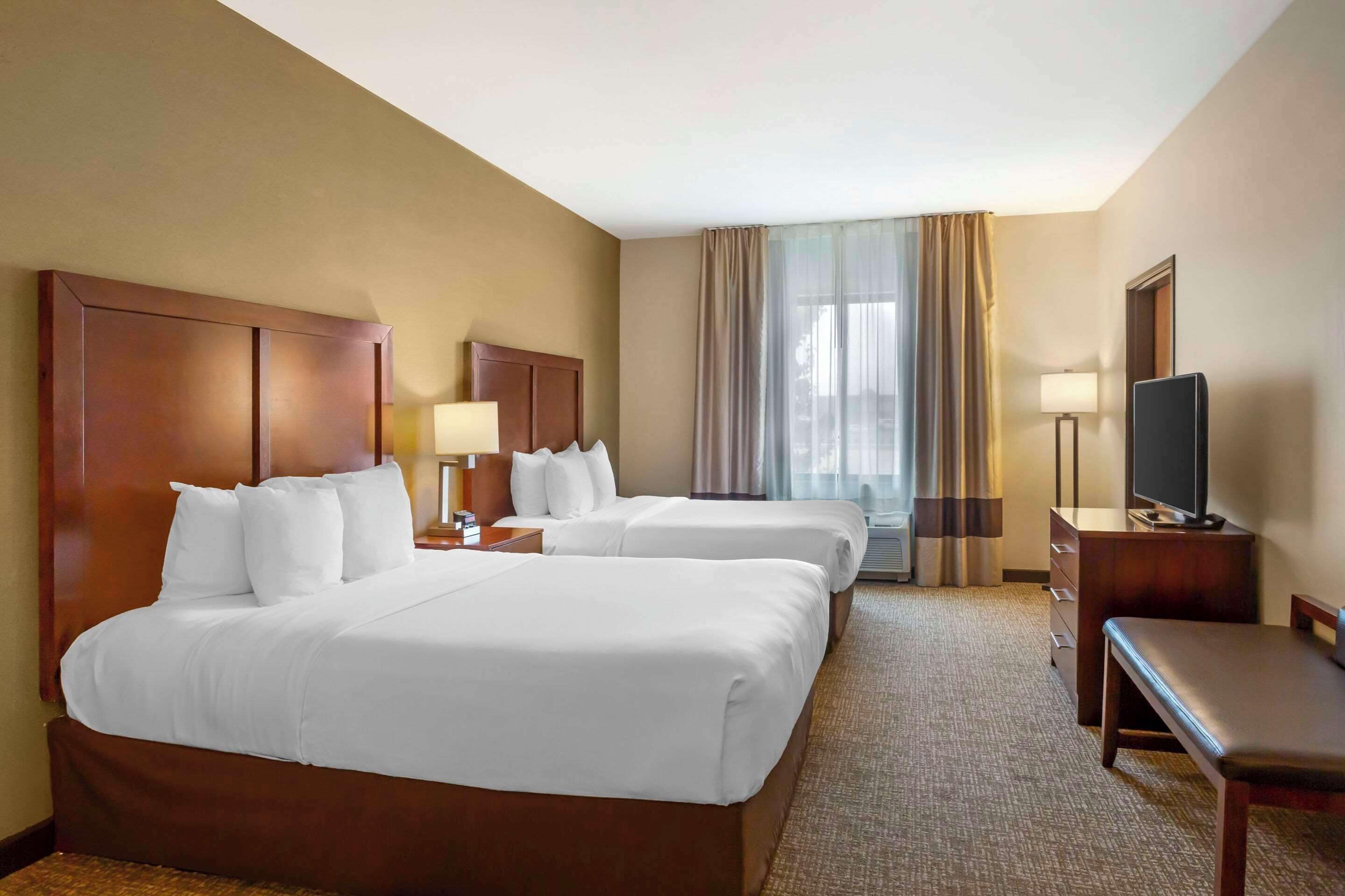 in-room safe, desk, laptop workspace, iron/ironing board