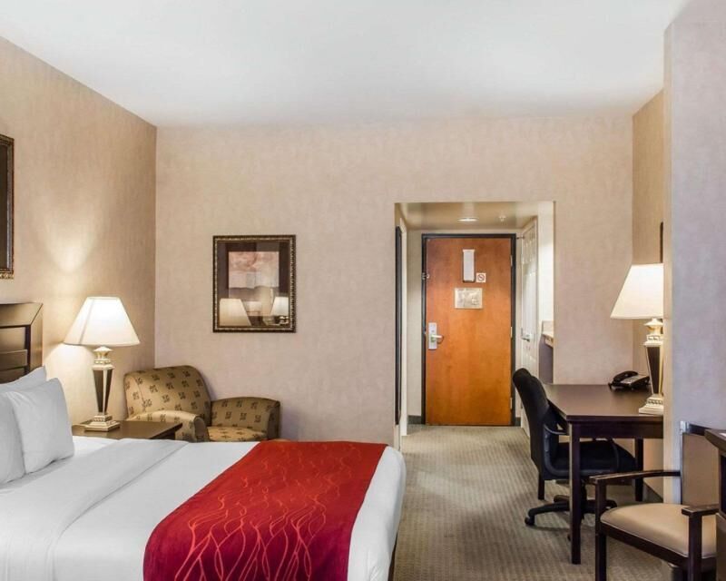 In-room safe, desk, laptop workspace, iron/ironing board