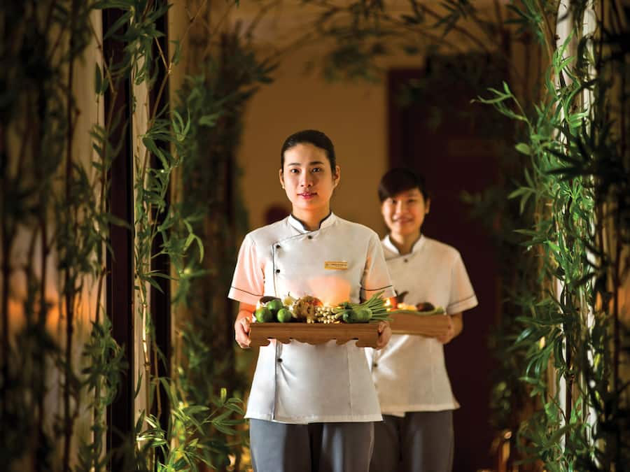 Sauna, hot tub, steam room, body treatments, aromatherapy