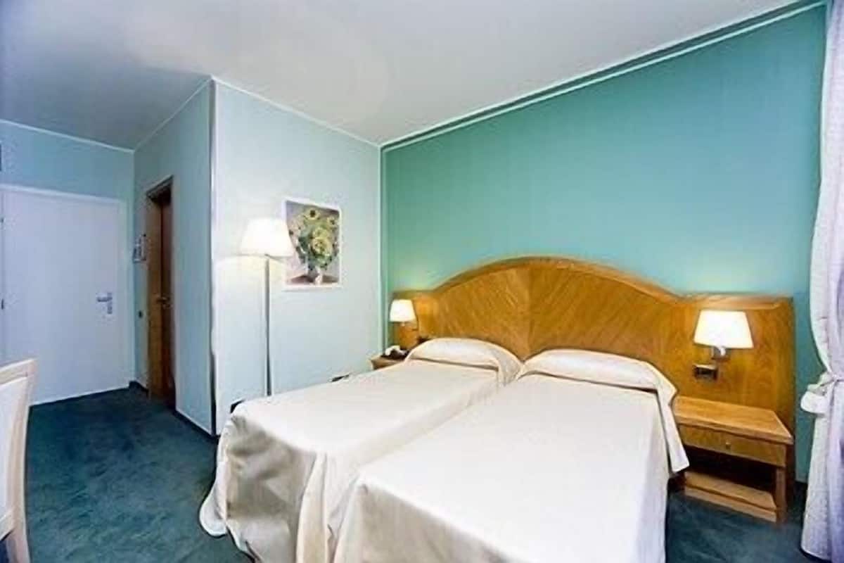 Italienische BettbezĂŒge von Frette, Allergikerbettwaren, Minibar