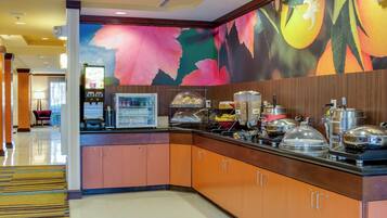 Free daily continental breakfast