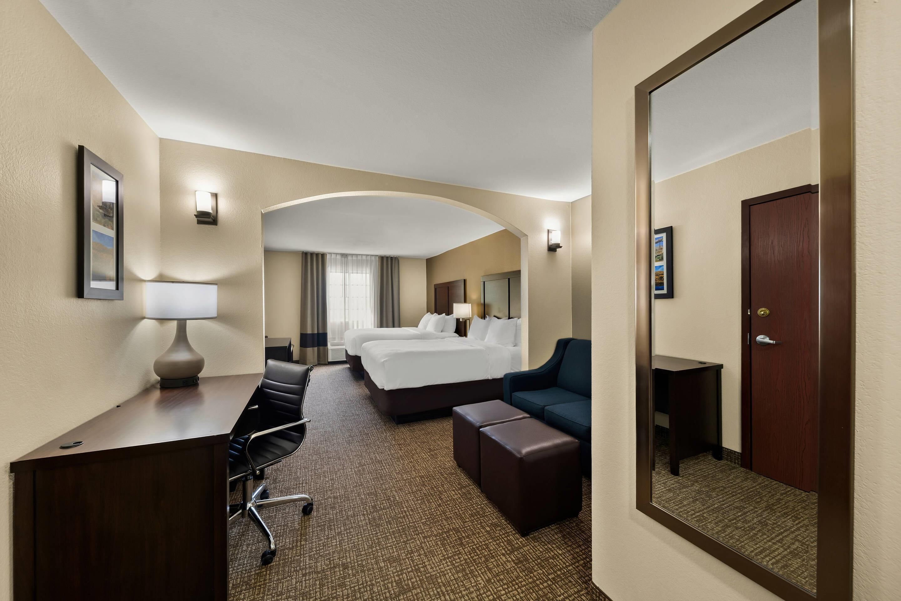 Suite, Multiple Beds, Non Smoking | Desk, iron/ironing board, free cribs/infant beds, free WiFi