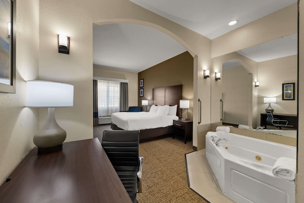 Escritorio, tabla de planchar con plancha y cunas gratuitas