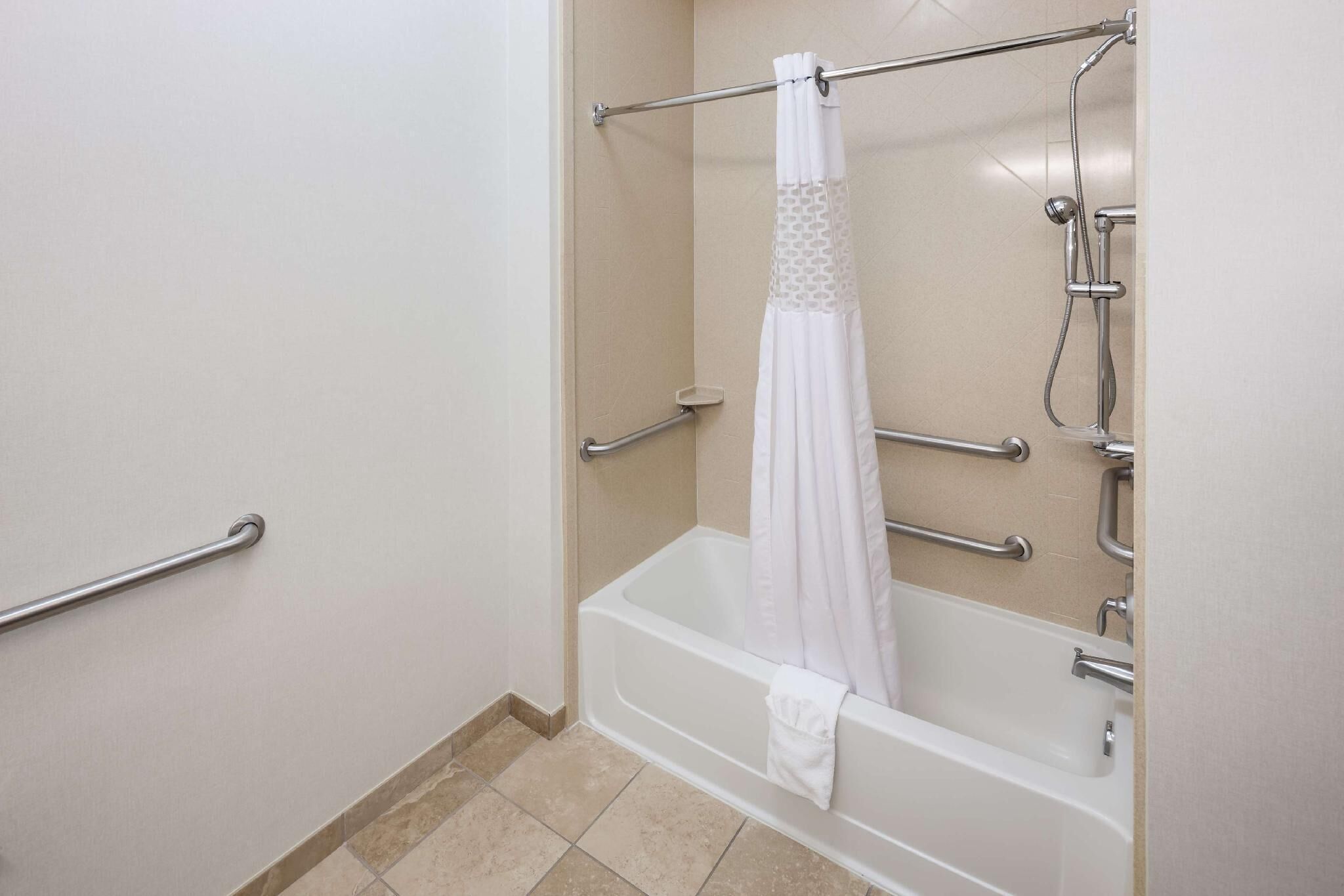Bathroom | Free toiletries, hair dryer, towels, soap