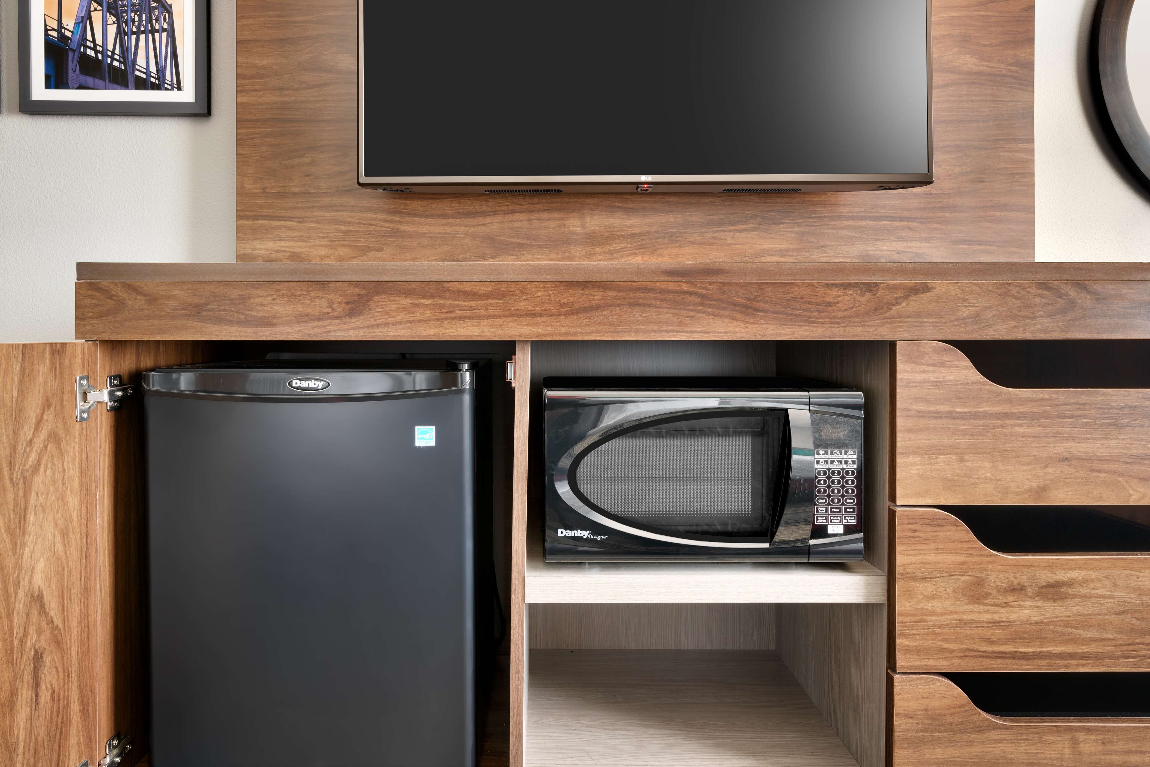 desk, laptop workspace, iron/ironing board, free cots/infant beds