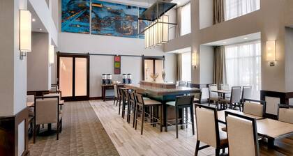 Hampton Inn & Suites Ft. Worth-Burleson